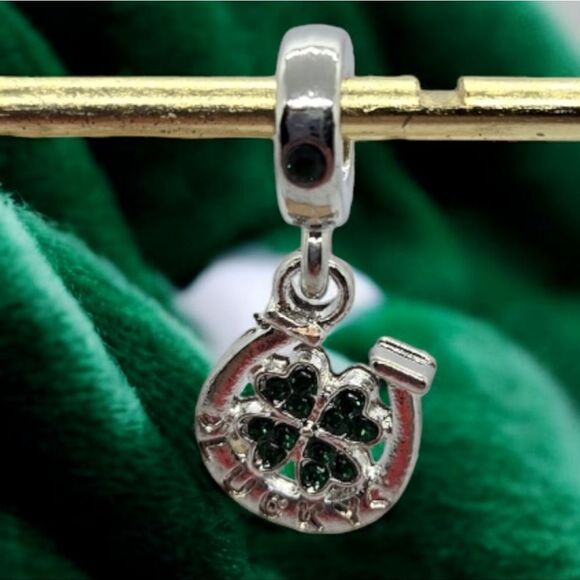 LUCKY Green Shamrock St Patrick's Day 3D Bracelet Charm Silver Jewelry Ireland - Picture 3 of 5